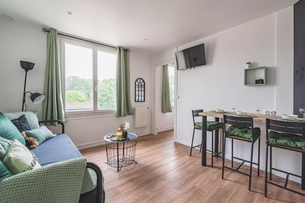 La Riviere, Appartement 3 Personnes Isles-sur-Suippe Dış mekan fotoğraf