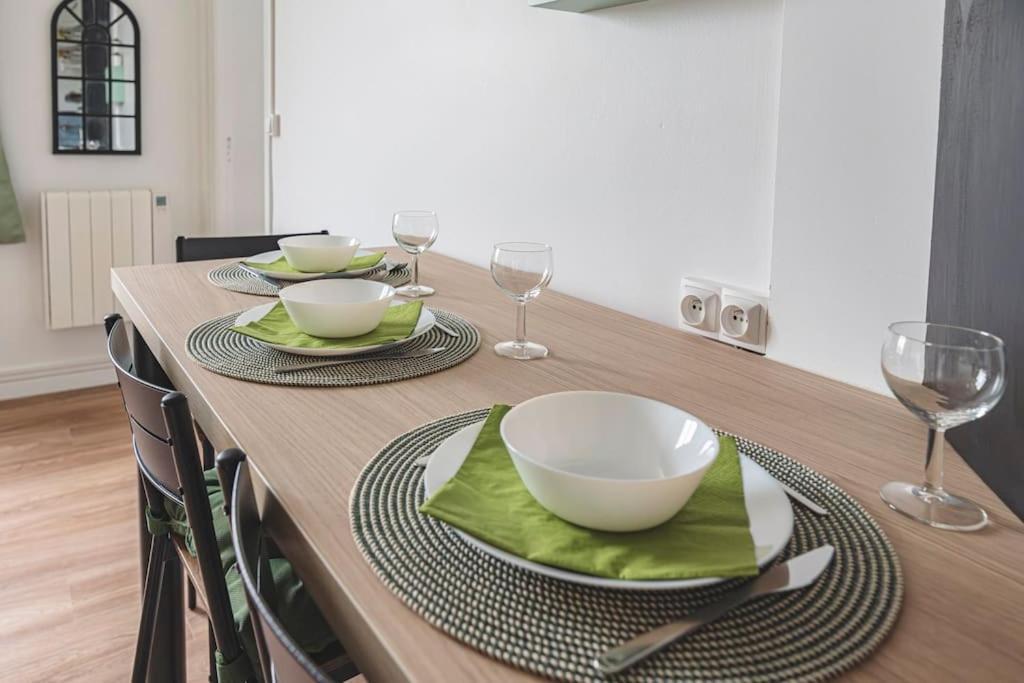 La Riviere, Appartement 3 Personnes Isles-sur-Suippe Dış mekan fotoğraf