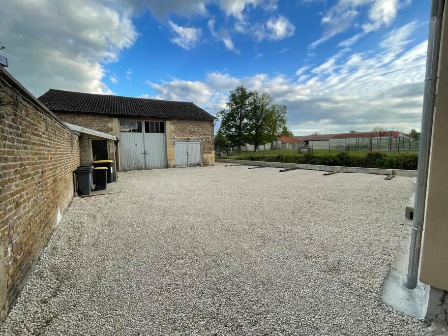 La Riviere, Appartement 3 Personnes Isles-sur-Suippe Dış mekan fotoğraf